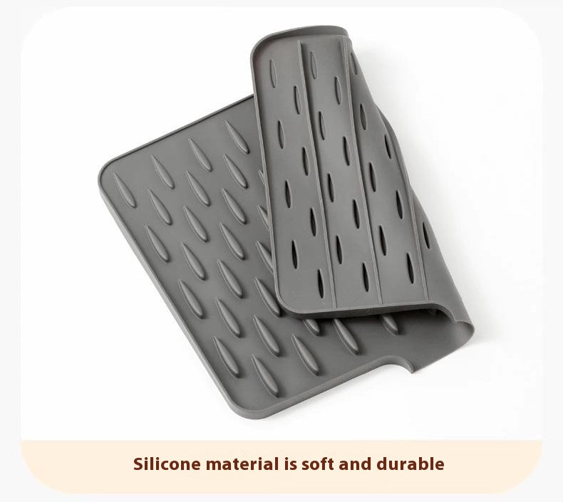 SlopeFlow™ Kitchen Mat – Drains Water Fast, Shields from Heat
