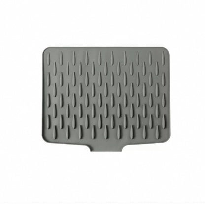 SlopeFlow™ Kitchen Mat – Drains Water Fast, Shields from Heat